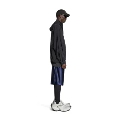 Activewear Windbreaker in Black