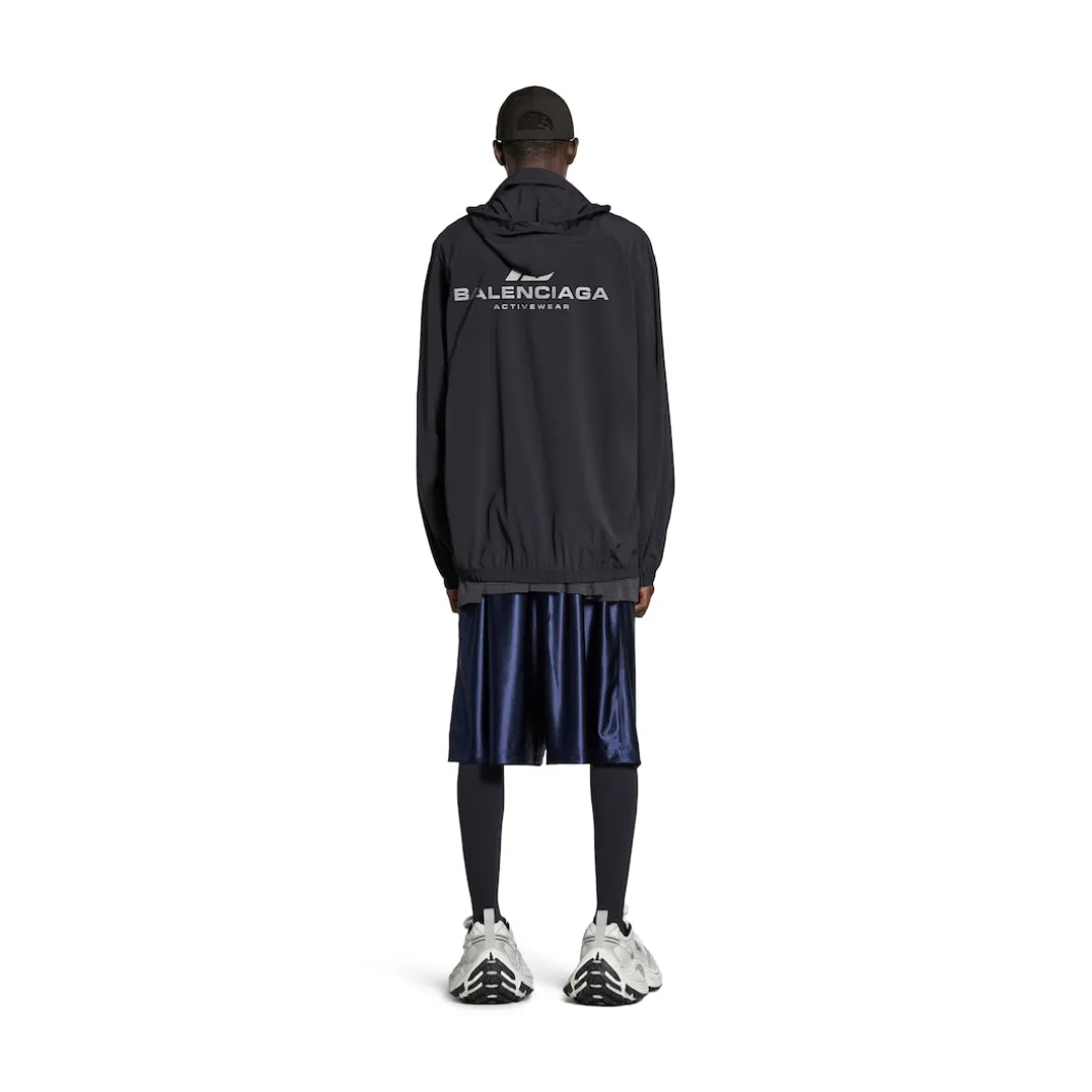 Activewear Windbreaker in Black