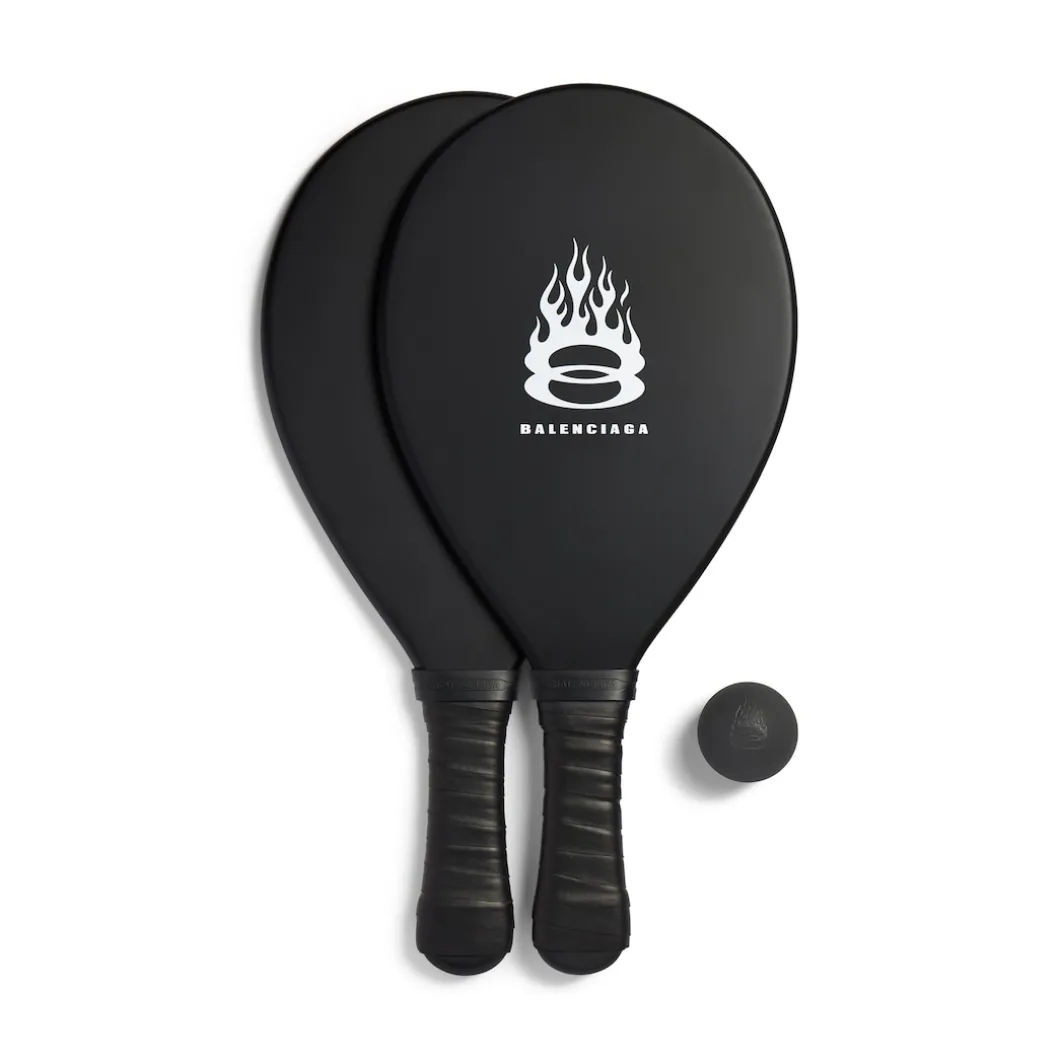 Beach Rackets in Black/white