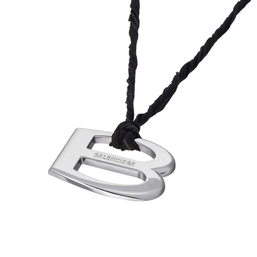 Essex Necklace in Silver