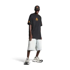 Men's Burning Unity T-shirt Oversized in Black