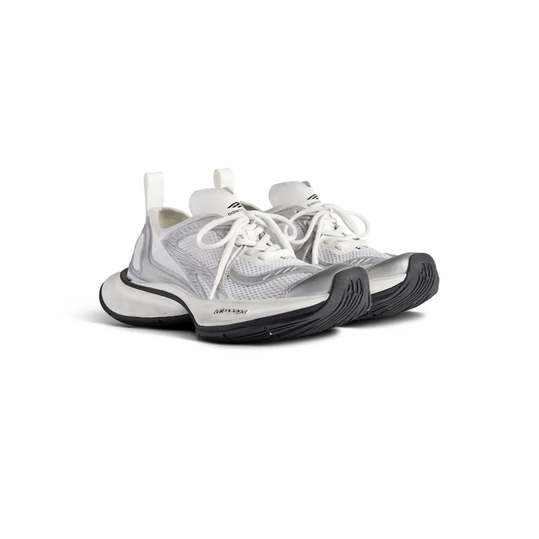 Men's Circuit Sneaker in White/silver