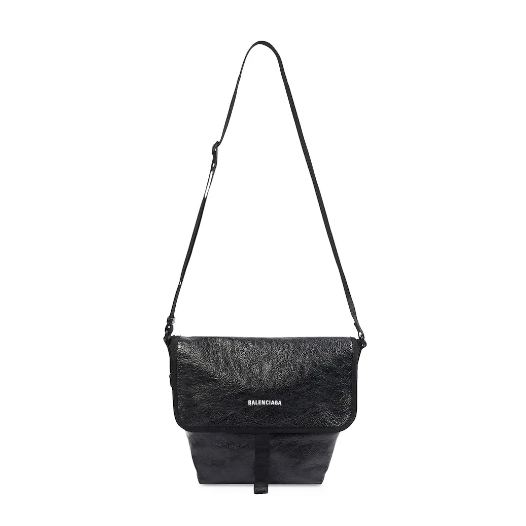 Men's Explorer Small Messenger Bag in Black