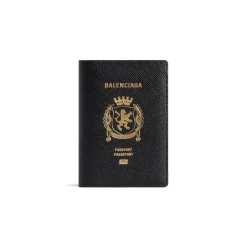 Men's Passport Holder in Black
