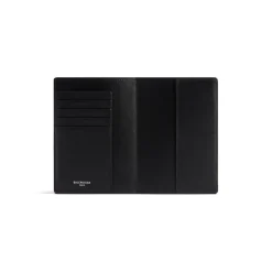 Men's Passport Holder in Black
