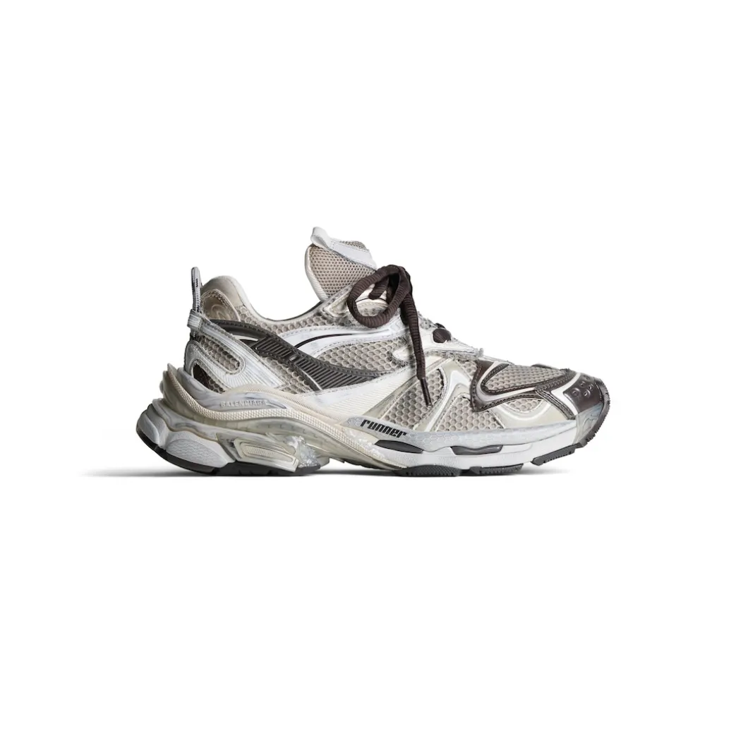Men's Runner 2.0 Sneaker in Beige