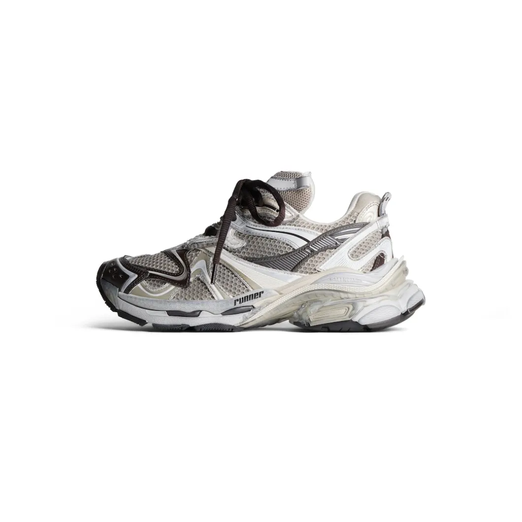 Men's Runner 2.0 Sneaker in Beige