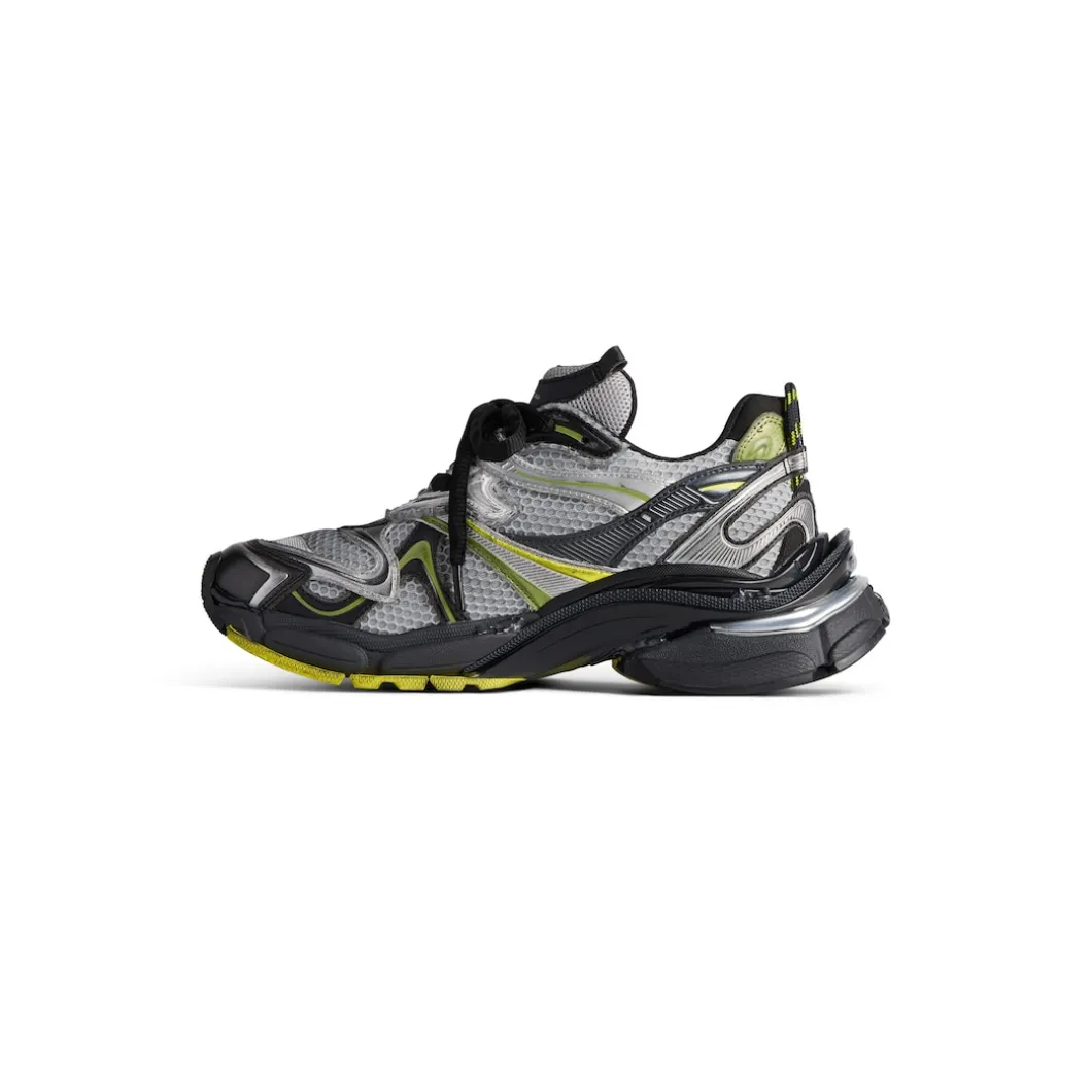 Men's Runner 2.0 Sneaker in Silver