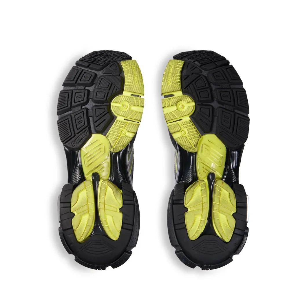Men's Runner 2.0 Sneaker in Silver