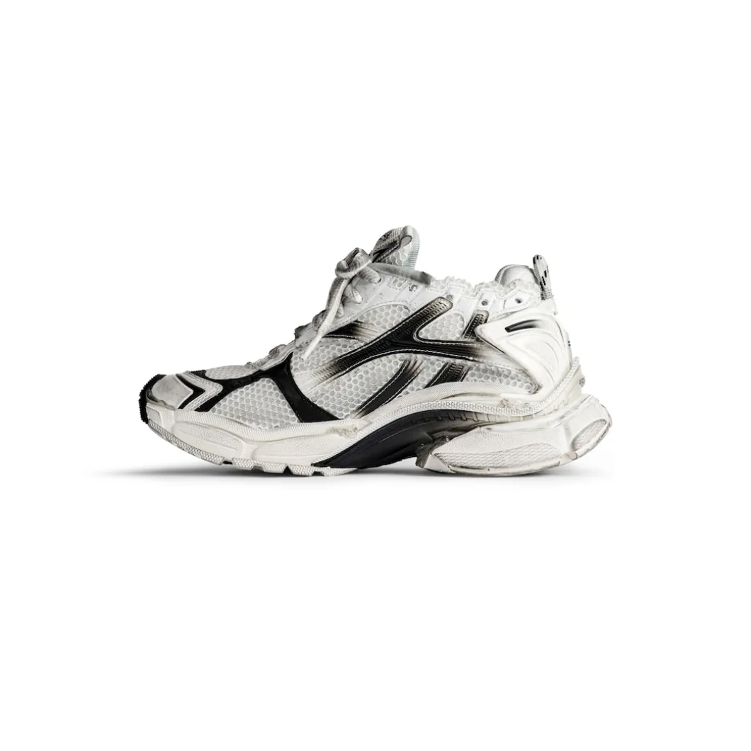 Men's Runner Gradient Sneaker in White/black
