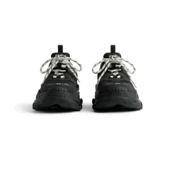 Men's Triple S Sneaker in Black