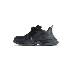 Men's Triple S Sporty Sneaker in Black