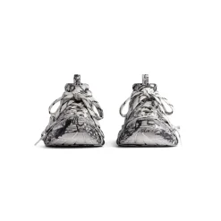 Men's 3xl Extreme Graffiti Sneaker  in White/black