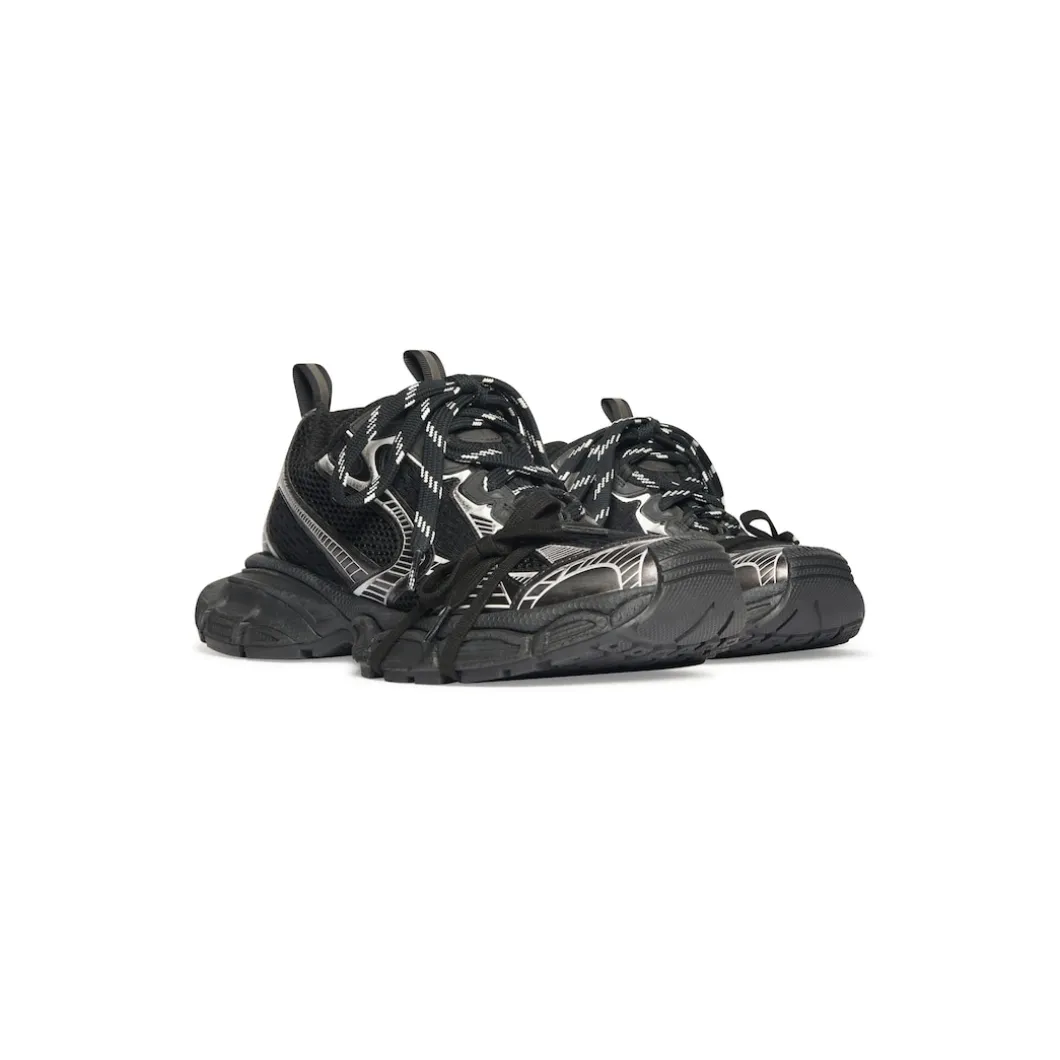 Men's 3xl Sneaker in Black