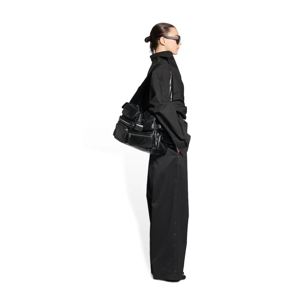Superbusy Large Sling Bag in Black