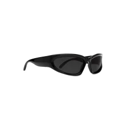 Swift Oval Sunglasses in Black
