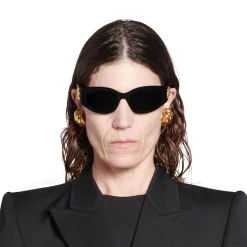 Women's Bossy Round Af Sunglasses  in Black