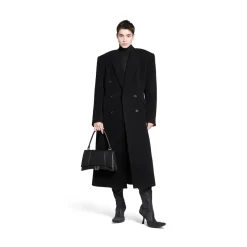 Women's Cinched Coat in Black
