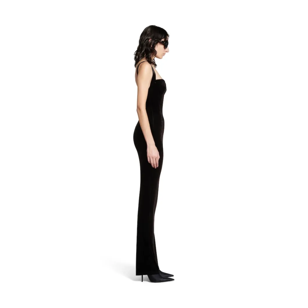 Women's Fitted Gown in Black
