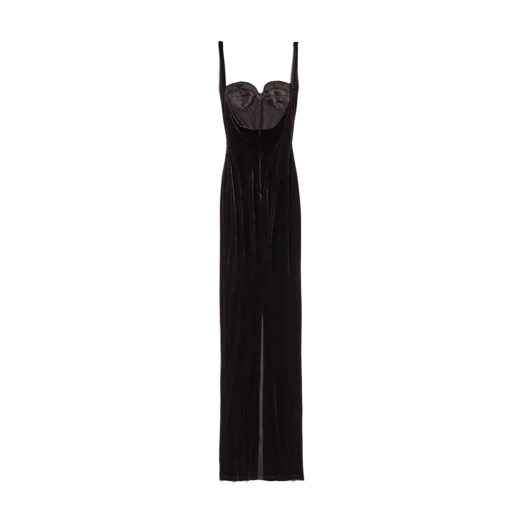 Women's Fitted Gown in Black