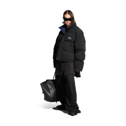 Women's Loop Sport Icon Reversible Puffer in Black/blue