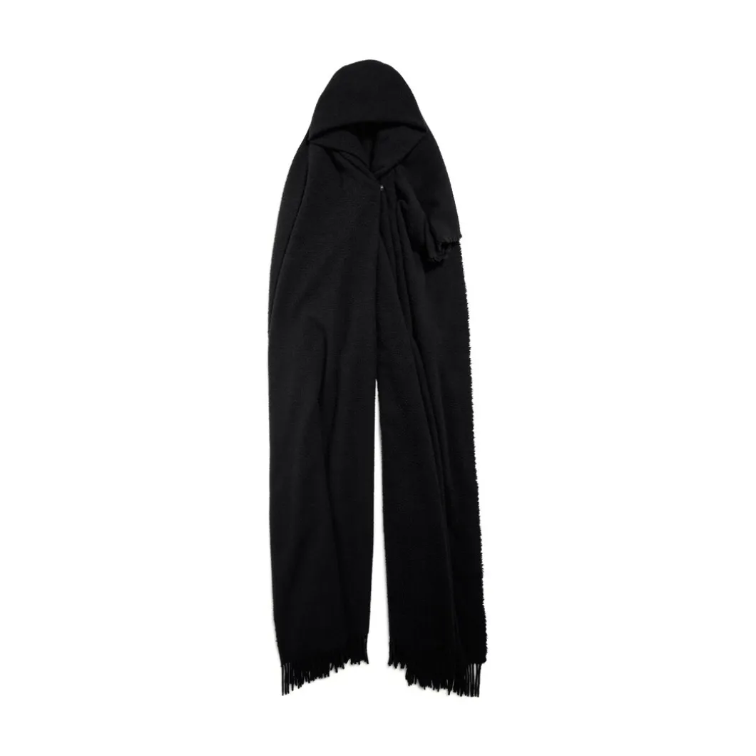 Women's Oversized Scarf in Black