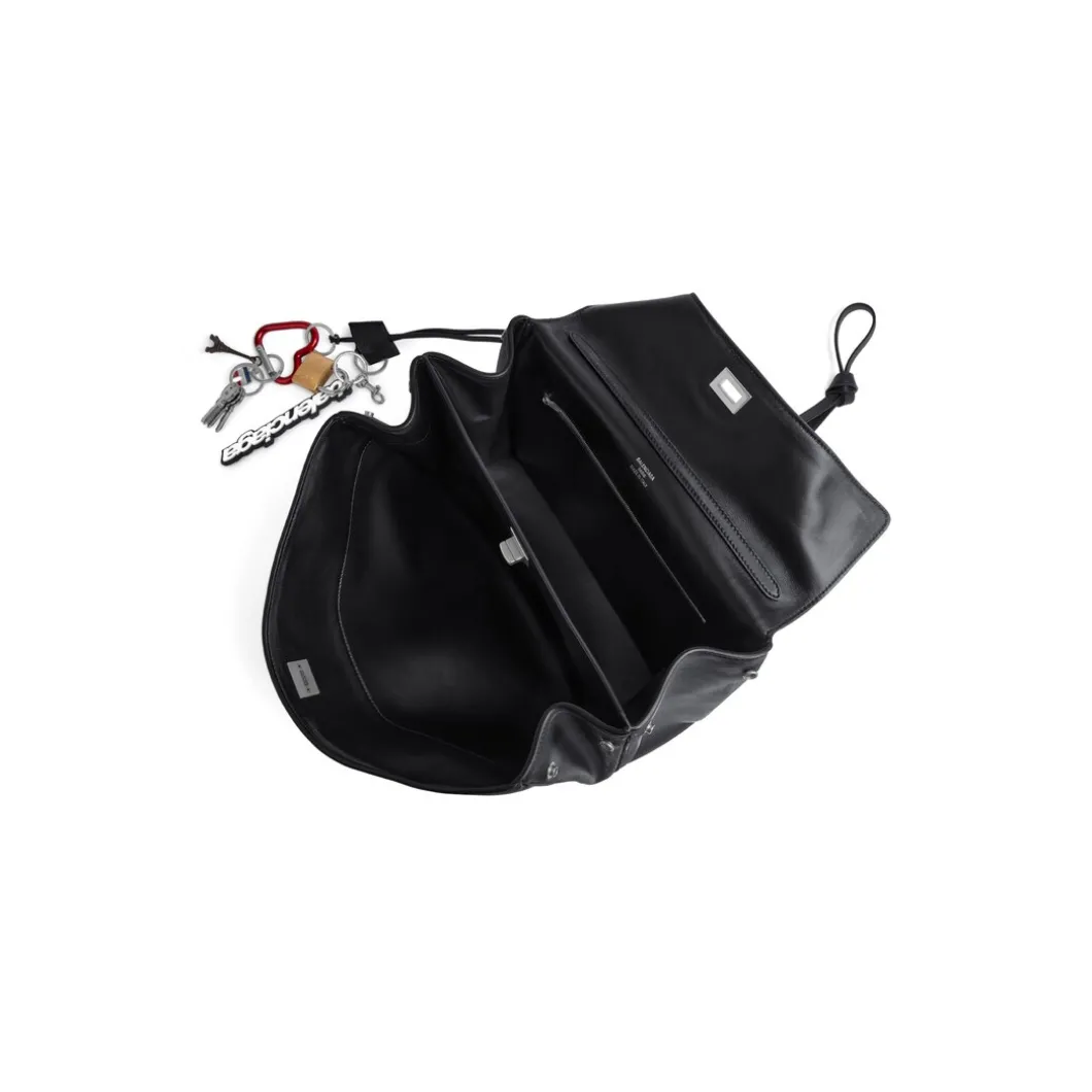 Women's Rodeo Medium Handbag Used Effect With One Charm in Black