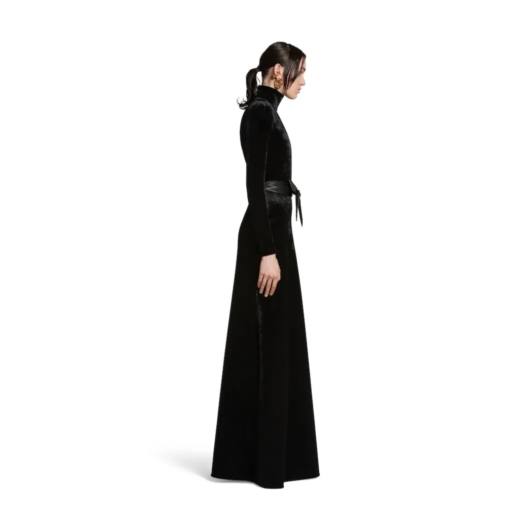 Women's Round Shoulder Turtleneck in Black