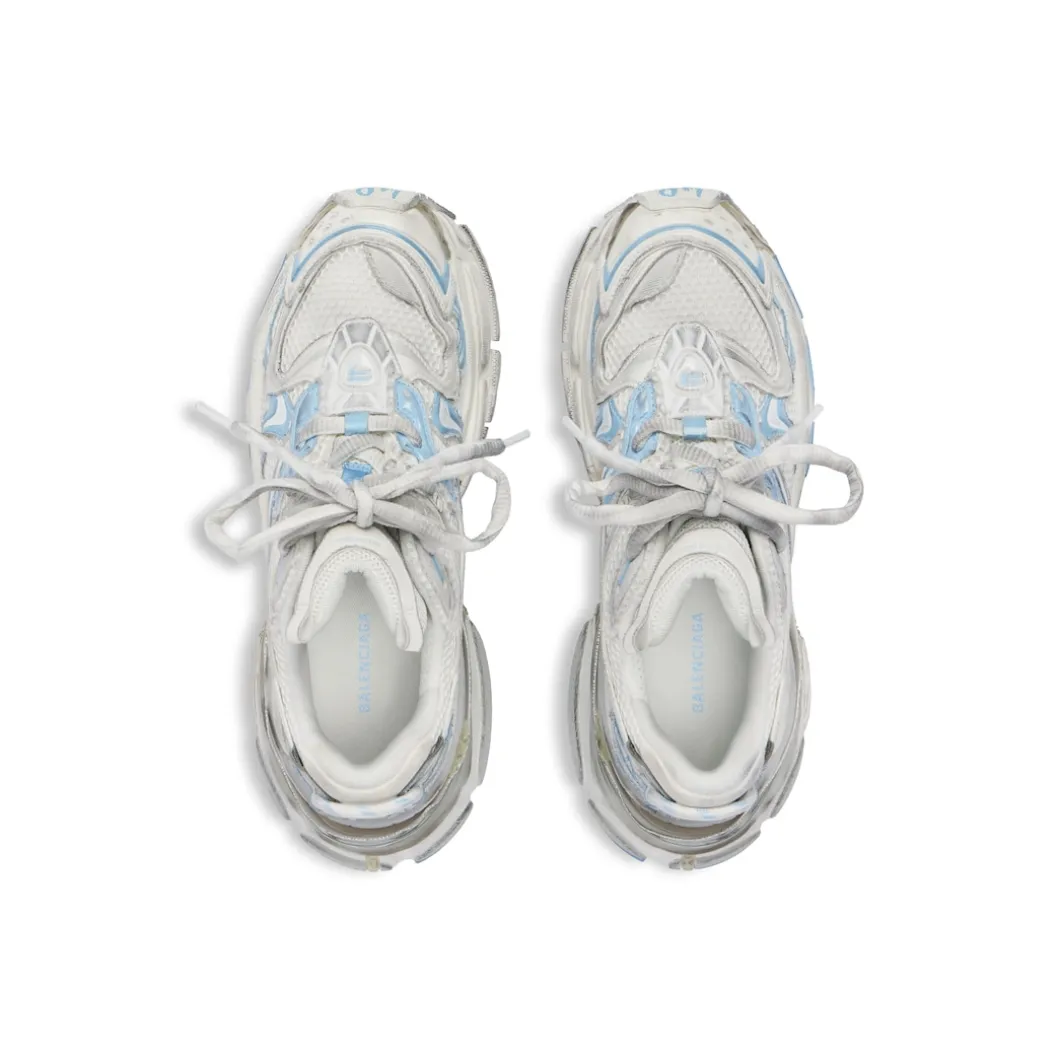 Women's Runner 2.0 Sneaker in White/light Blue/grey