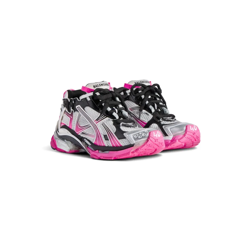 Women's Runner Gradient Sneaker in White/pink/black