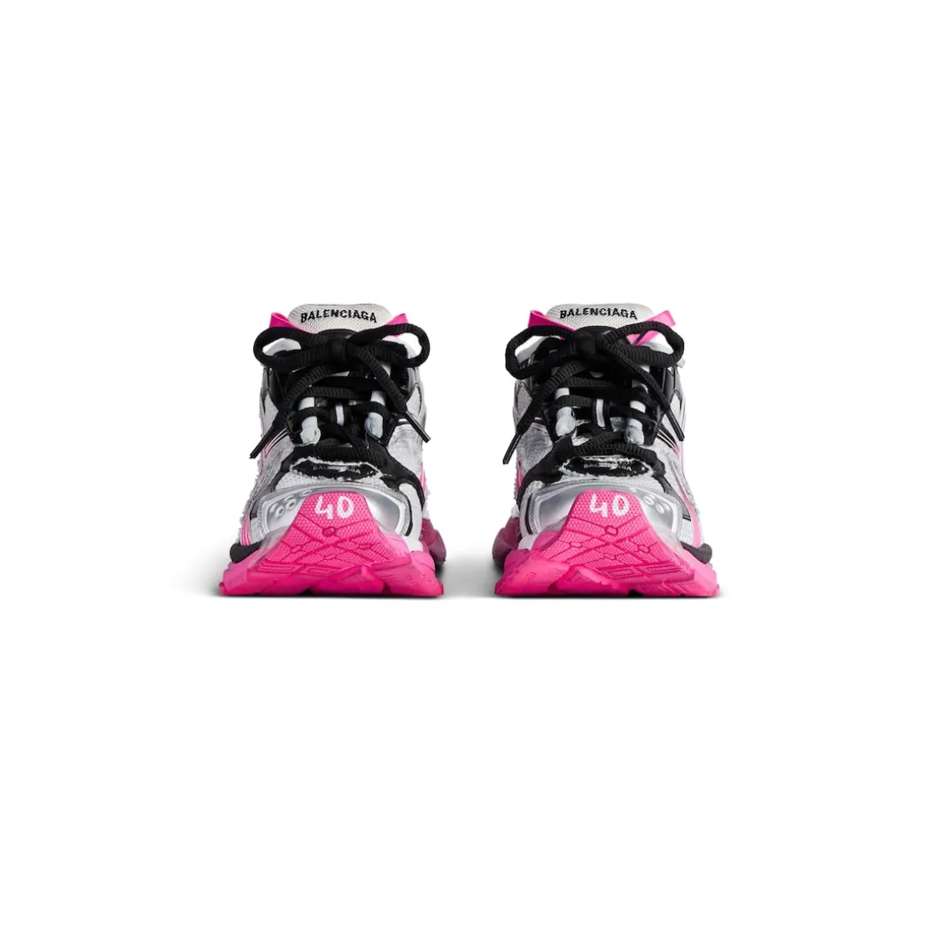 Women's Runner Gradient Sneaker in White/pink/black