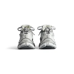 Women's Runner Sneaker in Grey