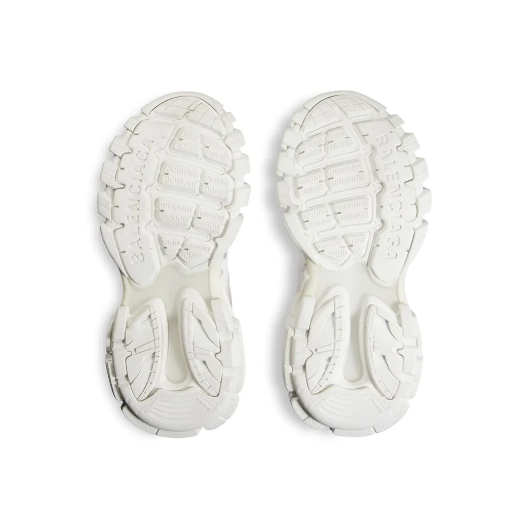 Women's Track Signature Sneaker in White/black