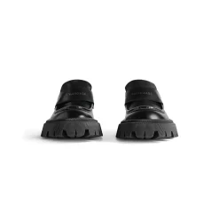 Women's Tractor Loafer in Black