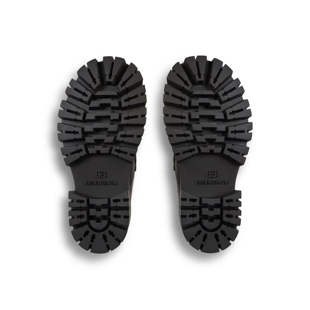 Women's Tractor Loafer in Black