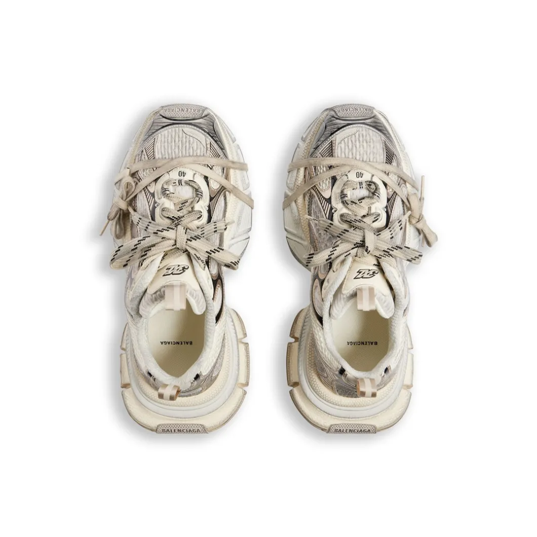 Women's 3xl Sneaker in Beige