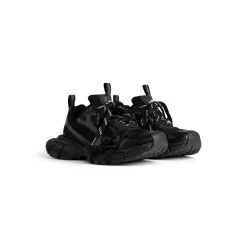 Women's 3xl Sneaker in Black