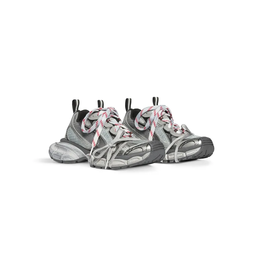 Women's 3xl Sneaker in Grey