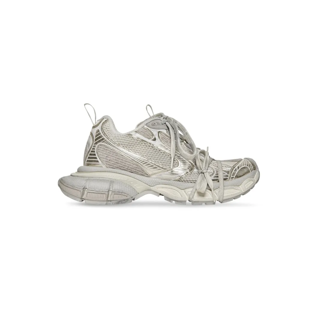 Women's 3xl Sneaker in Off White