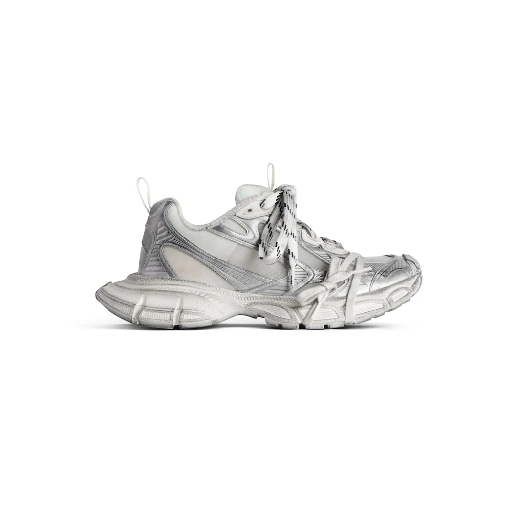 Women's 3xl Summer Mesh Sneaker in White/silver