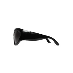 Wrap D-frame Sunglasses in Black